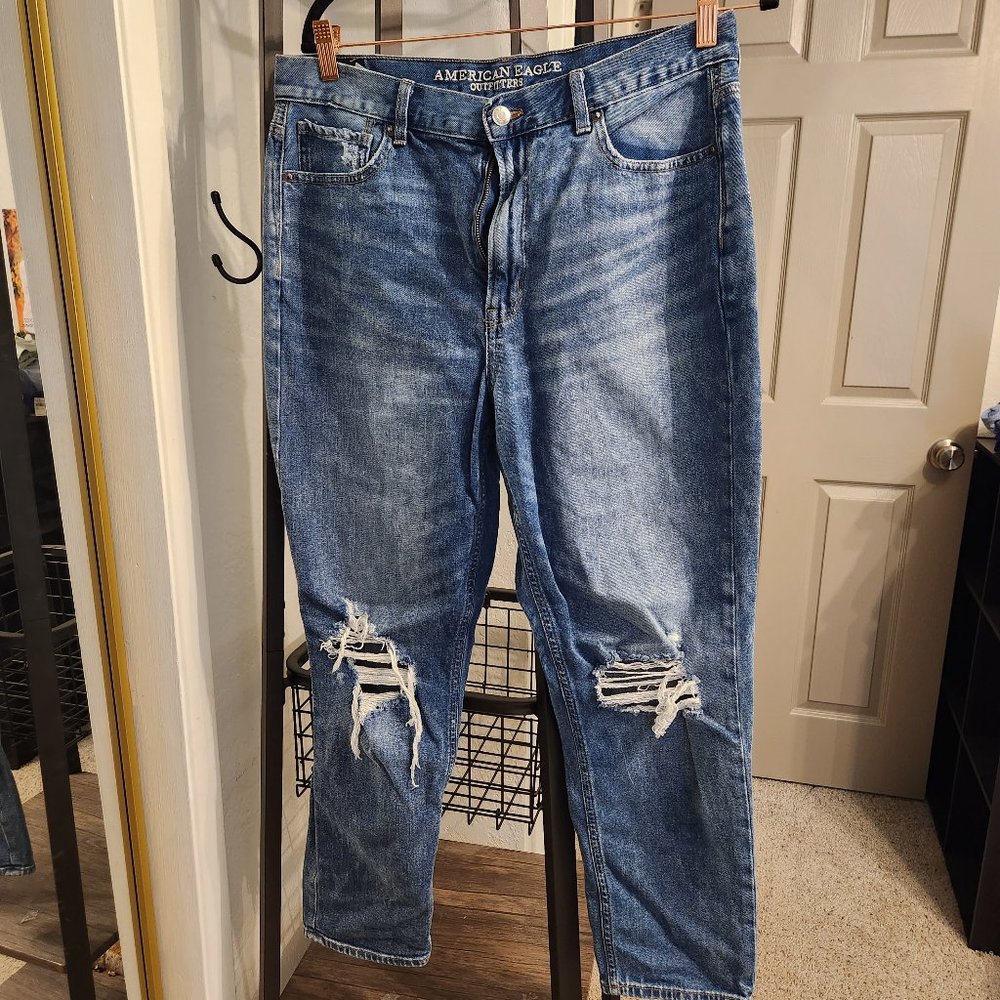 High Waisted Mom Jean
